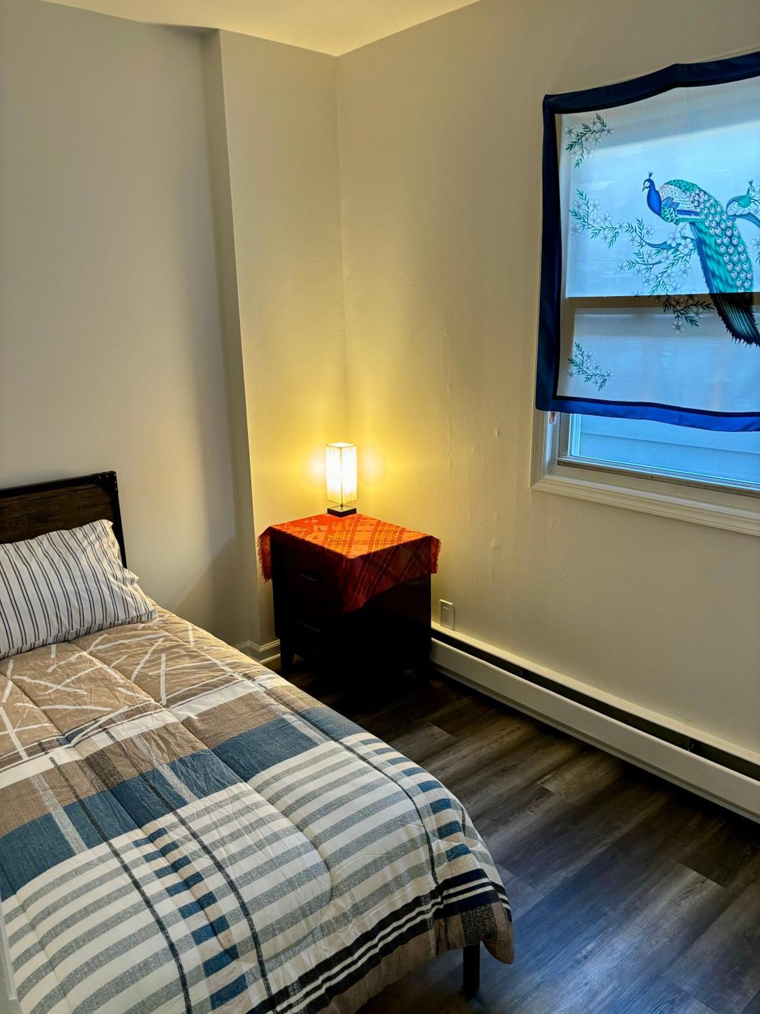 Iron Bound Gem Apartment Newark Ngoại thất bức ảnh