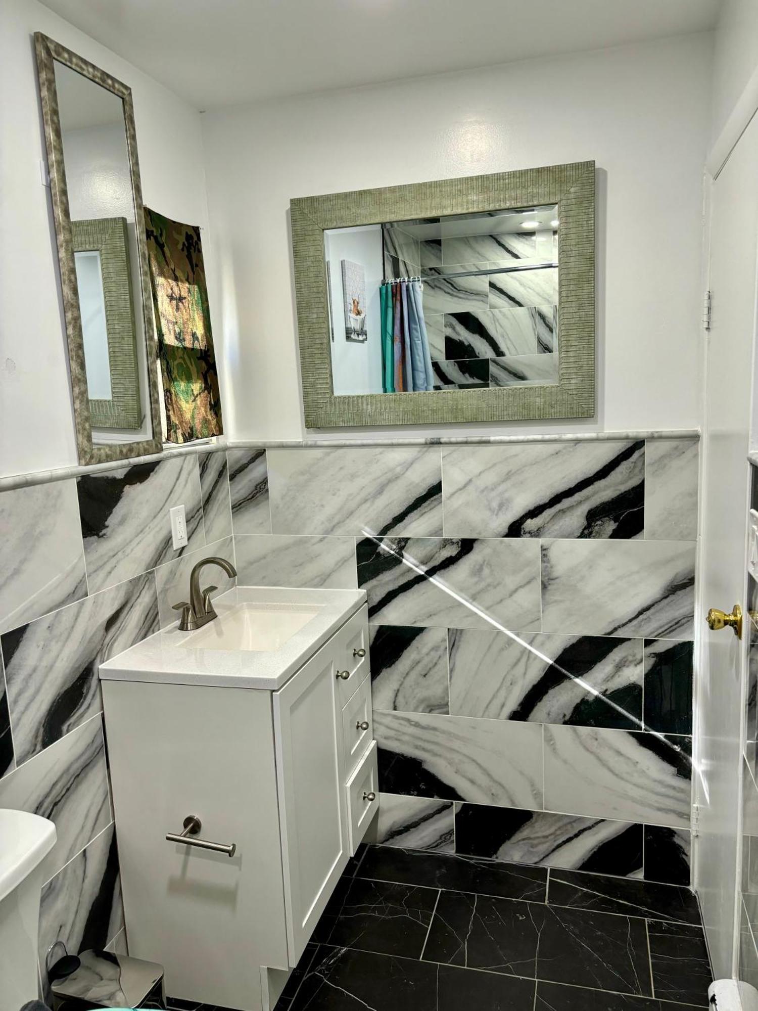 Iron Bound Gem Apartment Newark Ngoại thất bức ảnh