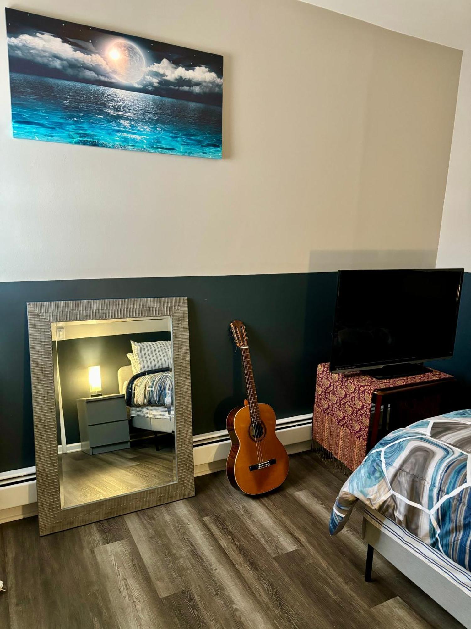 Iron Bound Gem Apartment Newark Ngoại thất bức ảnh
